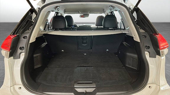 Nissan X-Trail 10 of 11