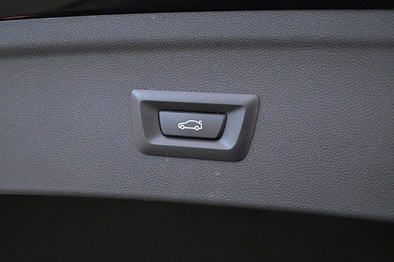BMW iX 23 of 27