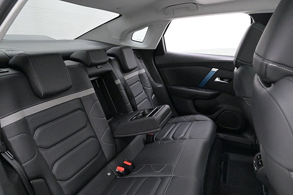 Citroen E-C4 X 23 of 27