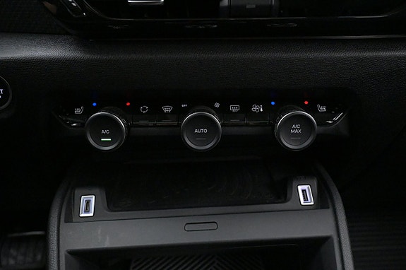 Citroen E-C4 X 18 of 27