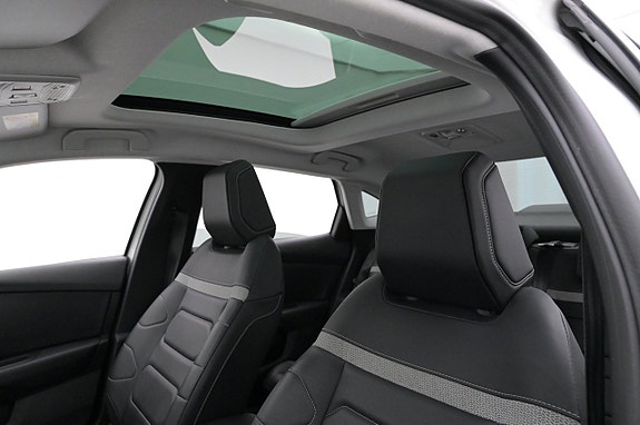 Citroen E-C4 X 22 of 27