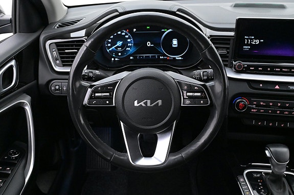 Kia XCeed 7 of 27