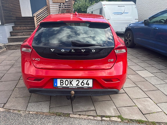 Volvo V40 4 of 11