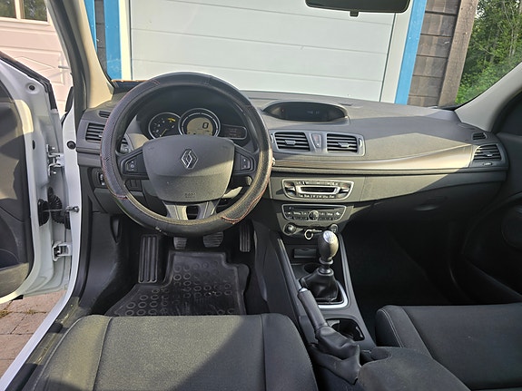 Renault Megane III 3 of 10