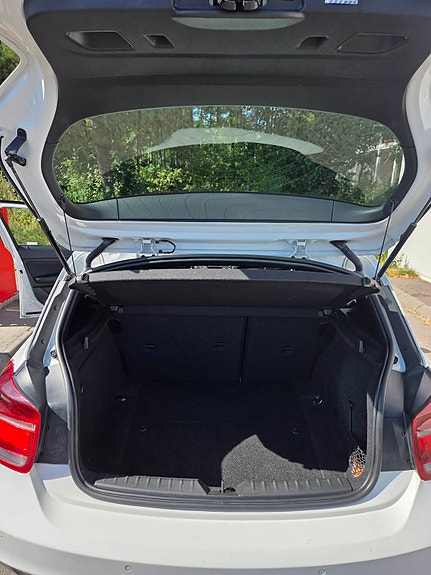 BMW 116i 10 of 11