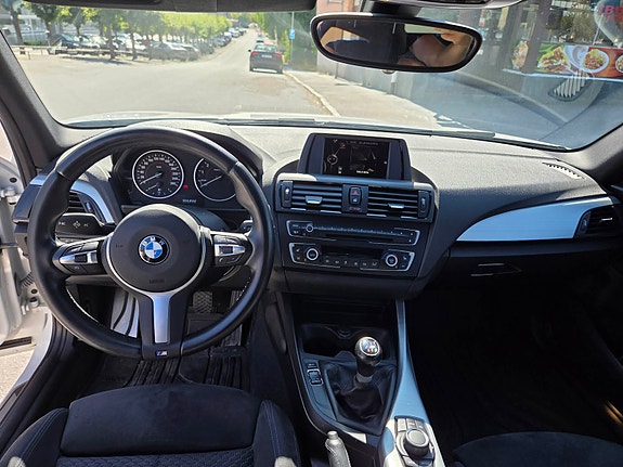 BMW 116i 7 of 11