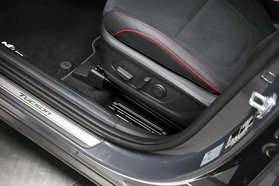 Hyundai Tucson 18 of 28