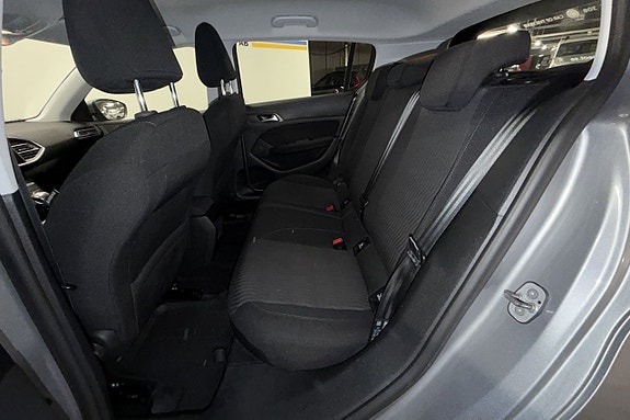 Peugeot 308 14 of 25