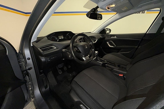 Peugeot 308 16 of 25