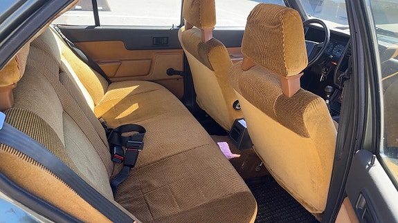 Volvo 360 6 of 6