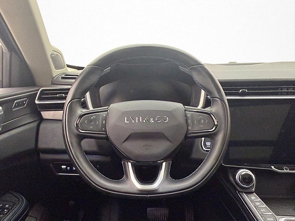 Lynk & Co 01 15 of 30