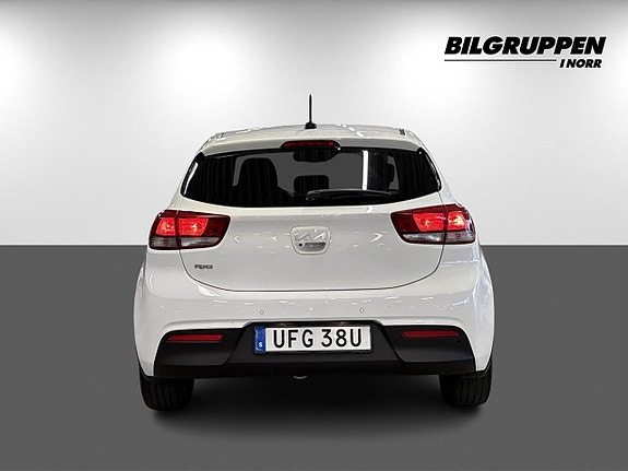 Kia Rio 5 of 16
