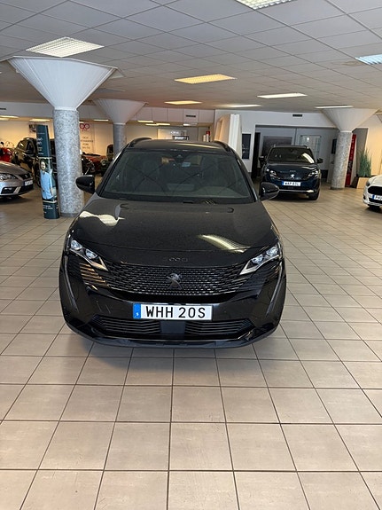 Peugeot 5008 4 of 16