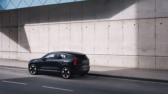 Volvo EX30 13 of 30
