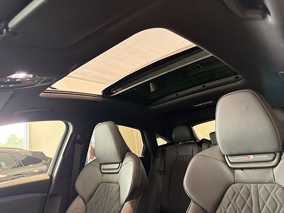 Audi Q6 e-tron 24 of 26