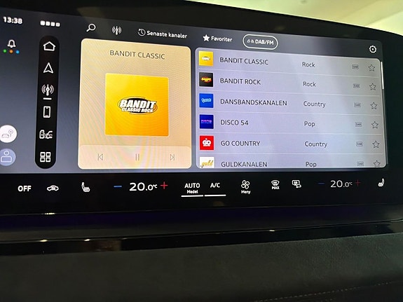 Audi Q6 e-tron 16 of 26