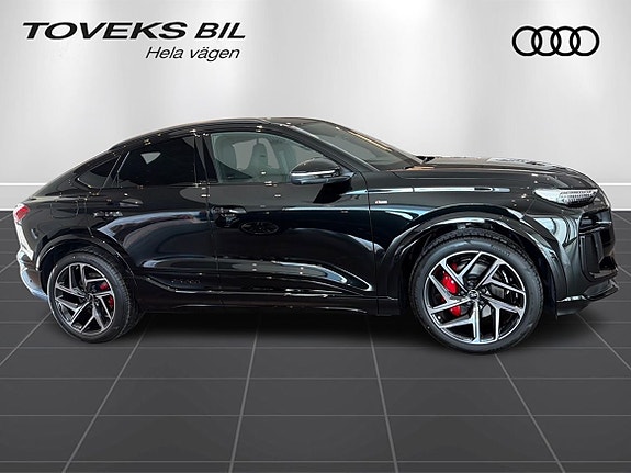 Audi Q6 e-tron 2 of 26