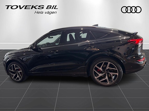 Audi Q6 e-tron 6 of 26
