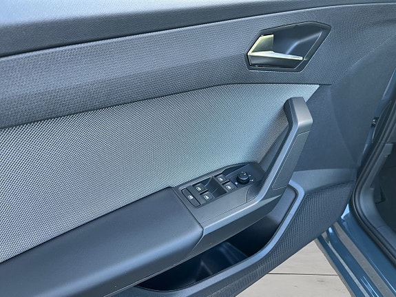 Seat Leon 8 of 16