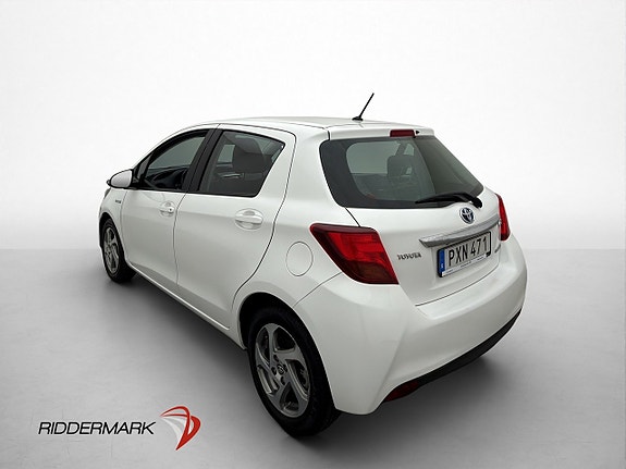 Toyota Yaris 6 of 30