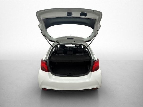 Toyota Yaris 28 of 30
