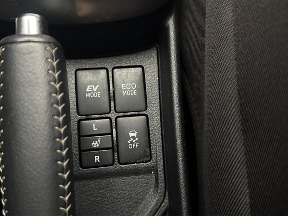Toyota Yaris 24 of 30