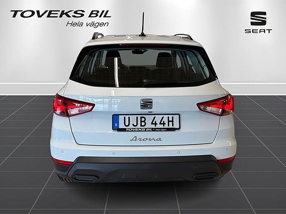 Seat Arona 4 of 22
