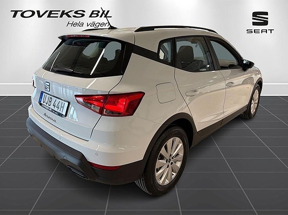 Seat Arona 3 of 22