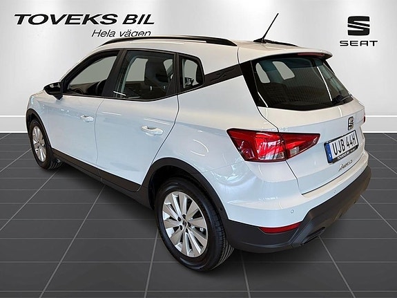 Seat Arona 5 of 22