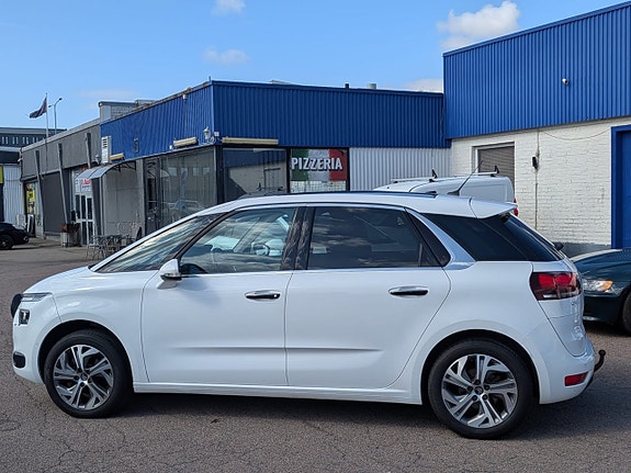 Citroen C4 Picasso 8 of 16
