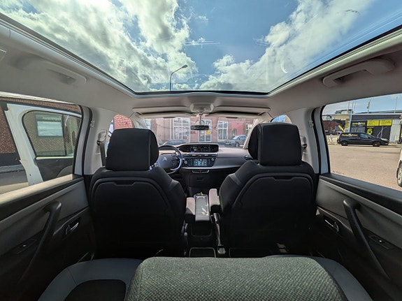 Citroen C4 Picasso 10 of 16