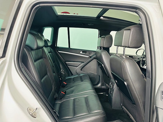 Volkswagen Tiguan 18 of 24