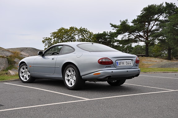 Jaguar XK 4 of 7