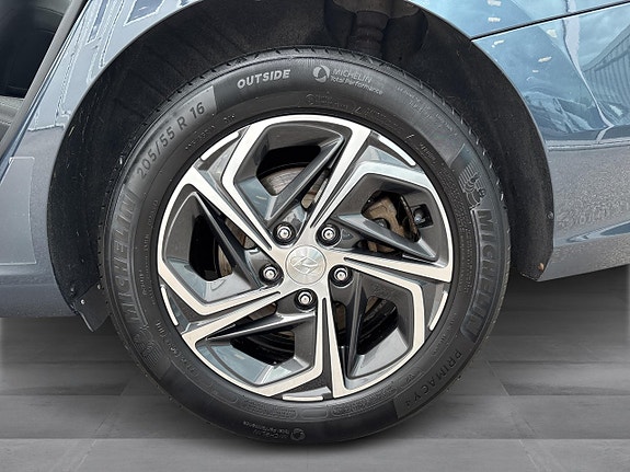 Hyundai i30 8 of 10