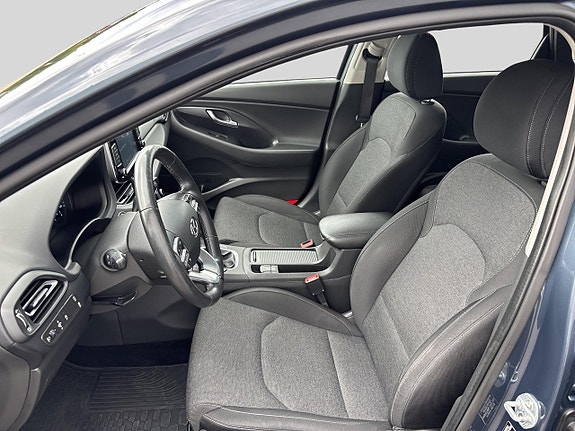 Hyundai i30 3 of 10