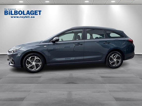 Hyundai i30 2 of 10