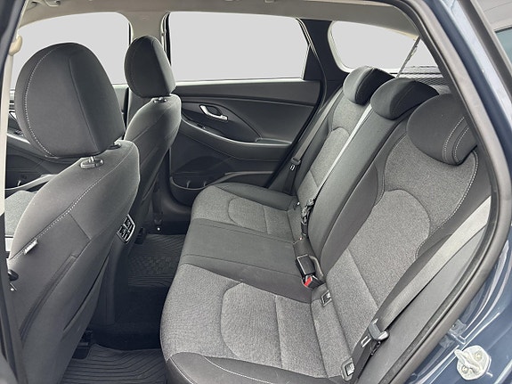 Hyundai i30 7 of 10