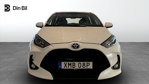 Toyota Yaris 4 of 15