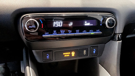 Toyota Yaris 14 of 15