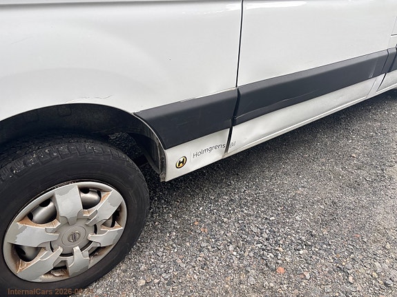 Nissan NV400 19 of 21