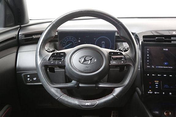 Hyundai Tucson 16 of 30