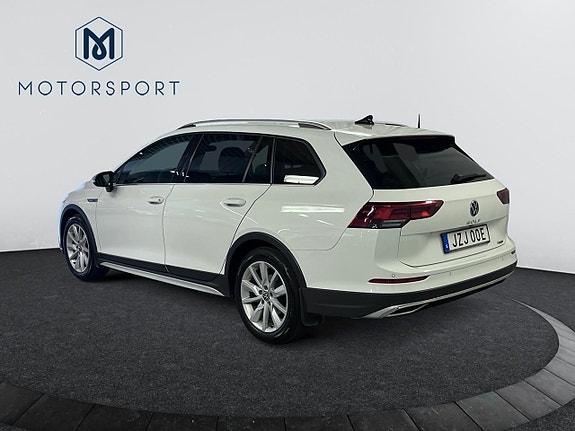 Volkswagen Golf Alltrack 4 of 20