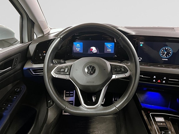 Volkswagen Golf Alltrack 12 of 21