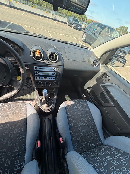 Ford Fiesta 6 of 6