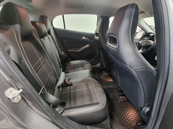 Mercedes-Benz GLA200 d 10 of 14