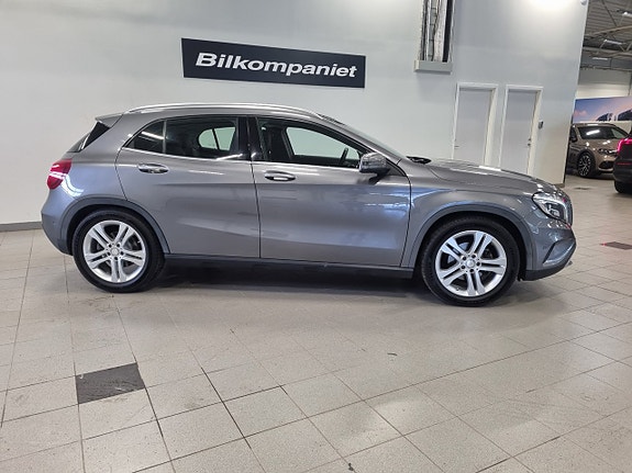 Mercedes-Benz GLA200 d 2 of 14