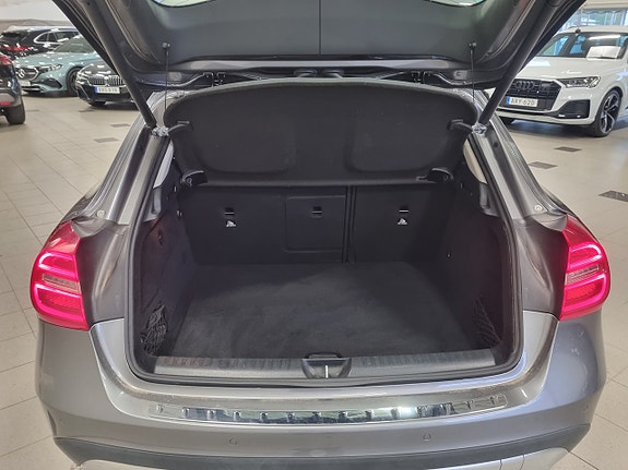 Mercedes-Benz GLA200 d 6 of 14