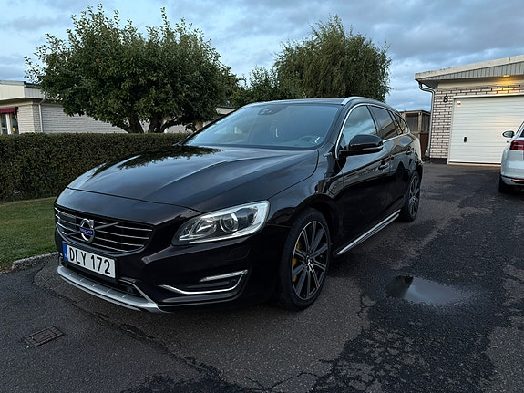 Volvo V60 3 of 16