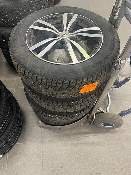 Kia Niro 2 of 4