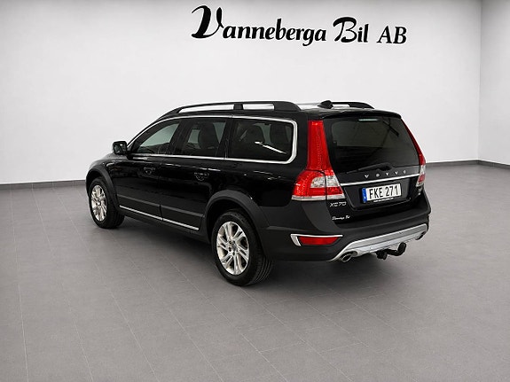 Volvo XC70 4 of 6